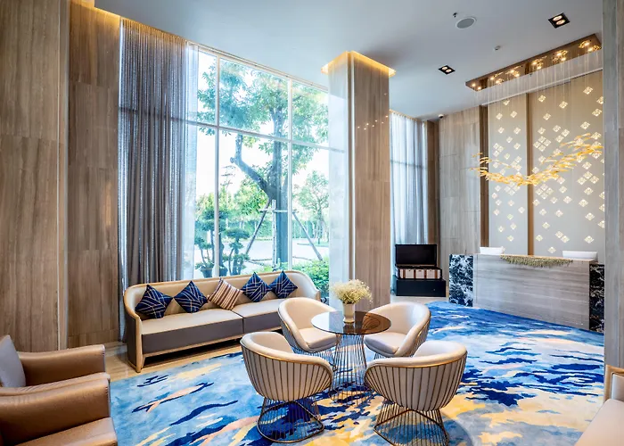 Divalux & Bangkok, Suvarnabhumi Airport-free Shuttle Hotel